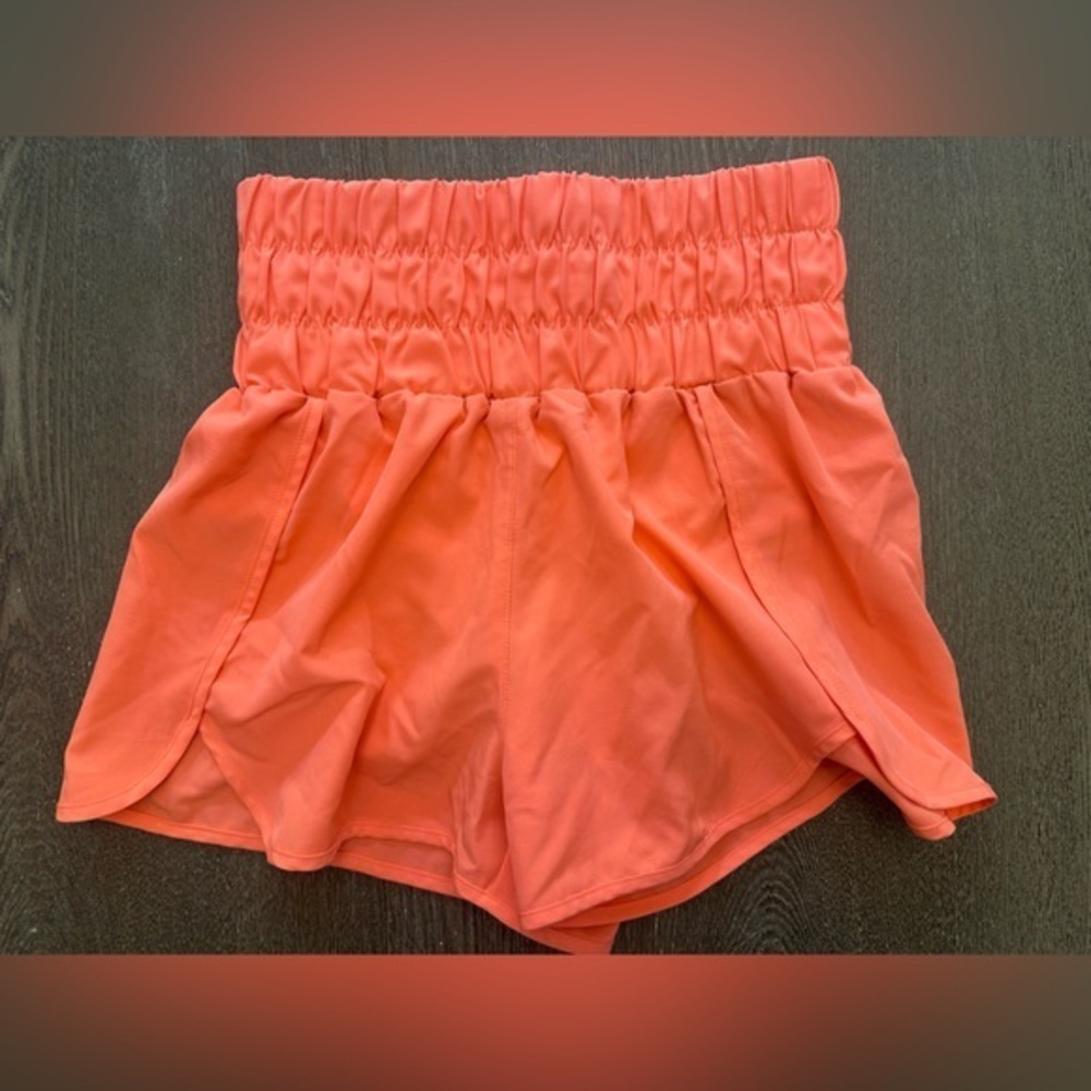 NEW IM HIGHLIGHTER CORAL ATHLETIC HIGH WAIST SHORTS - Size Small SKU:260